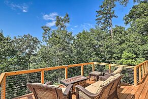 Escape w/ Hot Tub, Mtn Views: 5 Mi to Urban Trail