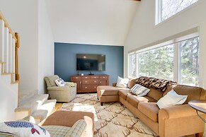 Breezy Point Cabin: Deck w/ Golf Course Views!