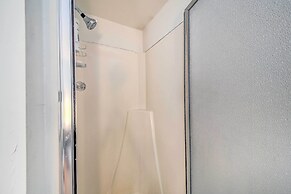 Couples Getaway Near Beaches: Northport Cottage