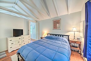 Couples Getaway Near Beaches: Northport Cottage