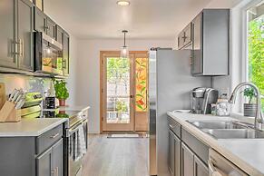 Close to Parks & Brews: Sunny Grants Pass Apt!