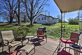 2 Mi to Downtown Knoxville: Cozy Home w/ Patio