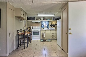 2 Mi to Downtown Knoxville: Cozy Home w/ Patio