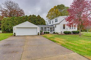 Cozy Cottage in Historic Village: Near Cedar Point
