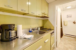 'hannah's Place' - Quaint & Cozy Apt by the Beach!