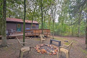 Hochatown Hideaway: Hot Tub, Grill & Fire Pit!