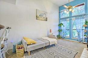 Cozy Irving Condo 15 Mi to Downtown Dallas!