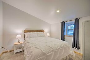 Spacious Kansas Retreat: On-site Disc Golf!