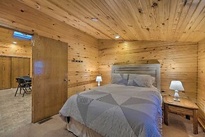 Spacious Kansas Retreat: On-site Disc Golf!