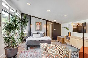 Stylish & Modern Boise Studio w/ Foothills Views!