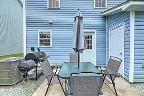 Havelock Townhome w/ Patio ~ 8 Miles to River