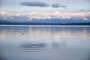 Unique Camano Cabin w/ Mountain + Water Views