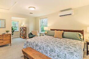 Blakeslee Home w/ Private Hot Tub, 5 Mi to Skiing!