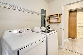 Blakeslee Home w/ Private Hot Tub, 5 Mi to Skiing!