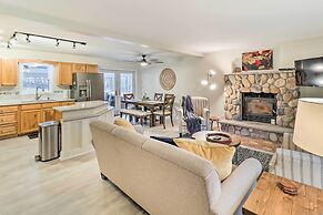 Blakeslee Home w/ Private Hot Tub, 5 Mi to Skiing!