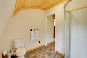 Pet-friendly Prospect Apartment: 7 Mi to Beach!