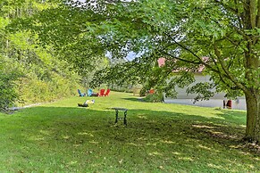 Bright Tucked-away Cabin w/ Furnished Deck + Grill