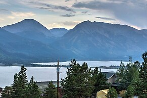 Gorgeous Twin Lakes Home w/ Deck Overlooking Mtns!