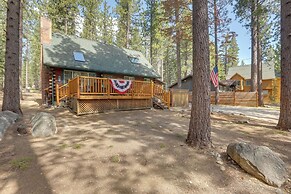 Authentic Log Cabin w/ Hot Tub in South Lake Tahoe