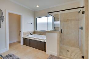 Pet-friendly Houston Home ~ 7 Mi to Downtown!