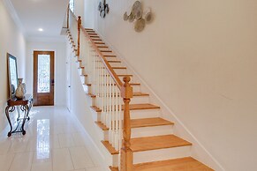 Pet-friendly Houston Home ~ 7 Mi to Downtown!