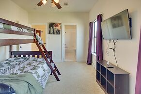 Pet-friendly Houston Home ~ 7 Mi to Downtown!