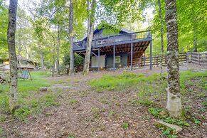 2 Mi to Beech Mtn: Blue Ridge Cabin w/ Deck