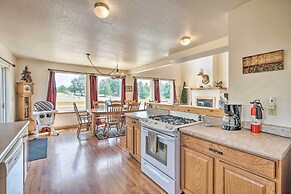 4 Acres & Mtn Views: Cabin w/ Deck in Florissant