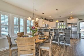 Surf City Escape w/ 6 Decks: Steps To Beach