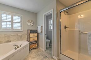 Surf City Escape w/ 6 Decks: Steps To Beach