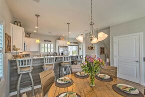 Surf City Escape w/ 6 Decks: Steps To Beach