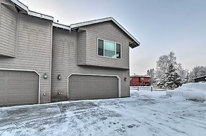 Cozy Anchorage Townhome < Half Mile to Jewel Lake!