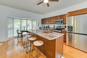 Lake Escape in Cadiz w/ Dock: Families Welcome!