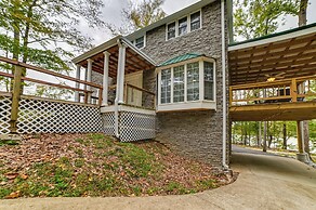 Lake Escape in Cadiz w/ Dock: Families Welcome!