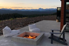 Modern Mountaintop Durango Ridge Retreat - Hot Tub