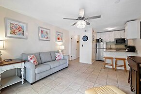 Walk to Bars & Shops: Resort Condo in Hilton Head!