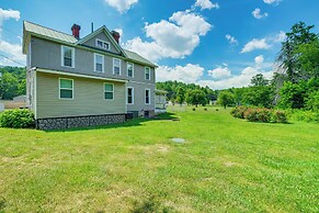 Spacious Virginia Retreat w/ Mountain Views