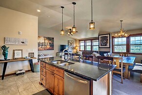 Winter Park Condo w/ Hot Tub & Mountain Views!