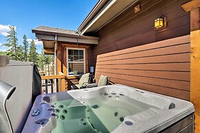 Winter Park Condo w/ Hot Tub & Mountain Views!