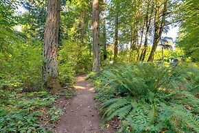 2 Mi to St Edward State Park: Ground-level Studio