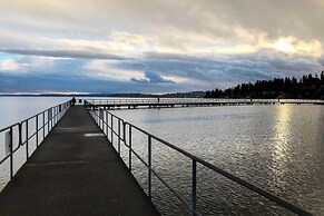 2 Mi to St Edward State Park: Ground-level Studio
