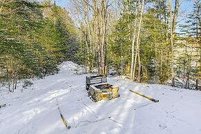 Rustic Searsport Cabin: Loft + Sunroom on 10 Acres