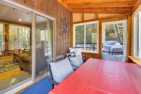Rustic Searsport Cabin: Loft + Sunroom on 10 Acres