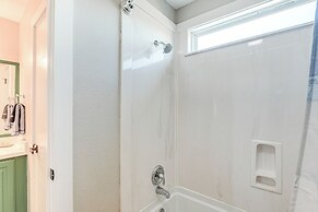 Oceanfront Surfside Beach Home: Deck + Grill!