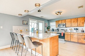 Oceanfront Surfside Beach Home: Deck + Grill!