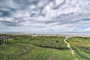 Oceanfront Surfside Beach Home: Deck + Grill!