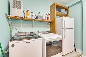 Oceanfront Surfside Beach Home: Deck + Grill!