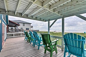 Oceanfront Surfside Beach Home: Deck + Grill!