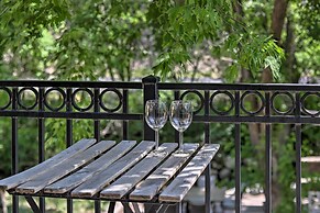 Provo Canyon Cabin 'treehouse' w/ Mountain Views