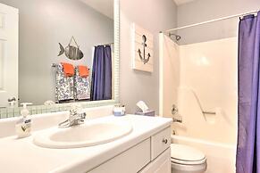 Lake Ozark Waterfront Condo w/ Access to 2 Pools